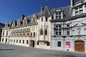Dans les pas de Stendhal : la place Saint-André et l’ancien Palais du Parlement de Dauphiné